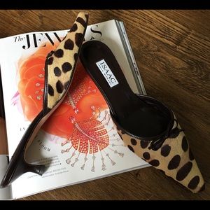 Isaac Mizrahi Faux Fur Cheetah Print Kitten Heel